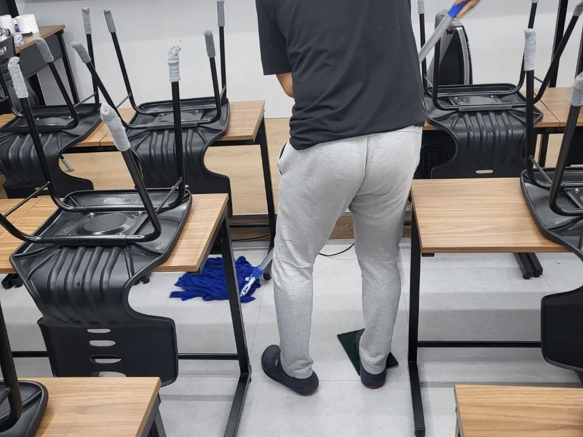 제천시 수산면 사업장 로비·응접실 바닥 위생청소 사례 - 행진크린